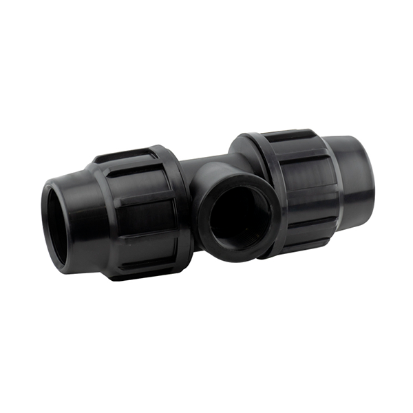 Te PE centro rosca hembra